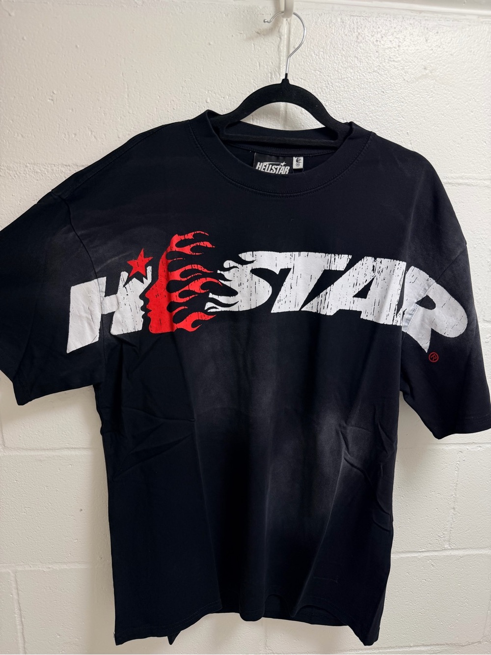 Hellstar Men's Black Graphic Logo T-Shirt - Red & White Print Size M